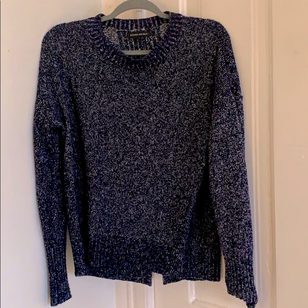 Simple sweater - Picture 3 of 4